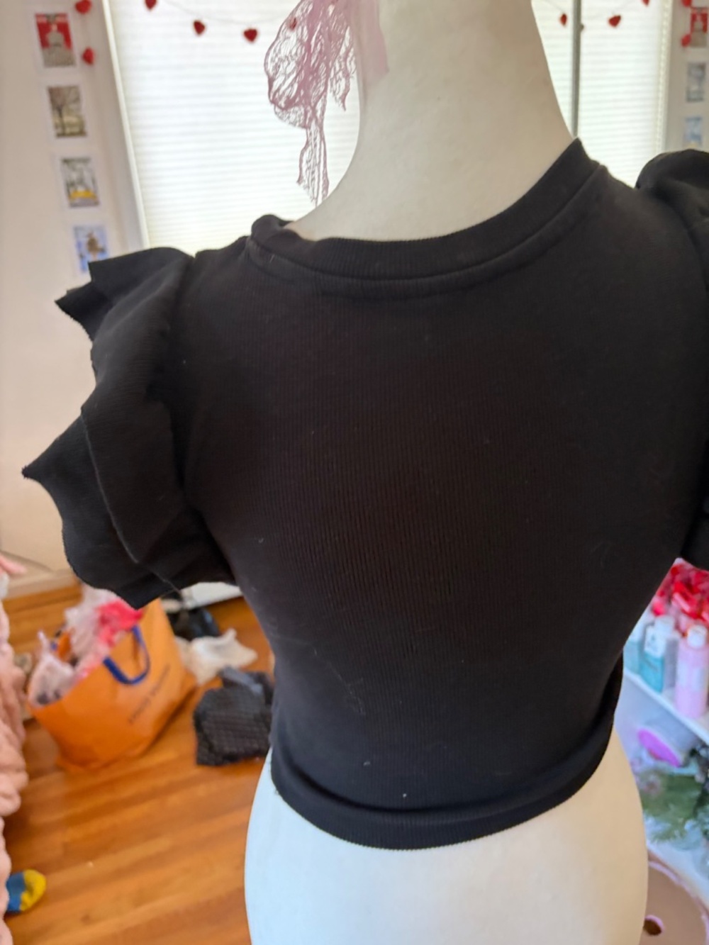 Zara Ribbed Ruffle-Sleeve Crop Top - Picture 4 of 4